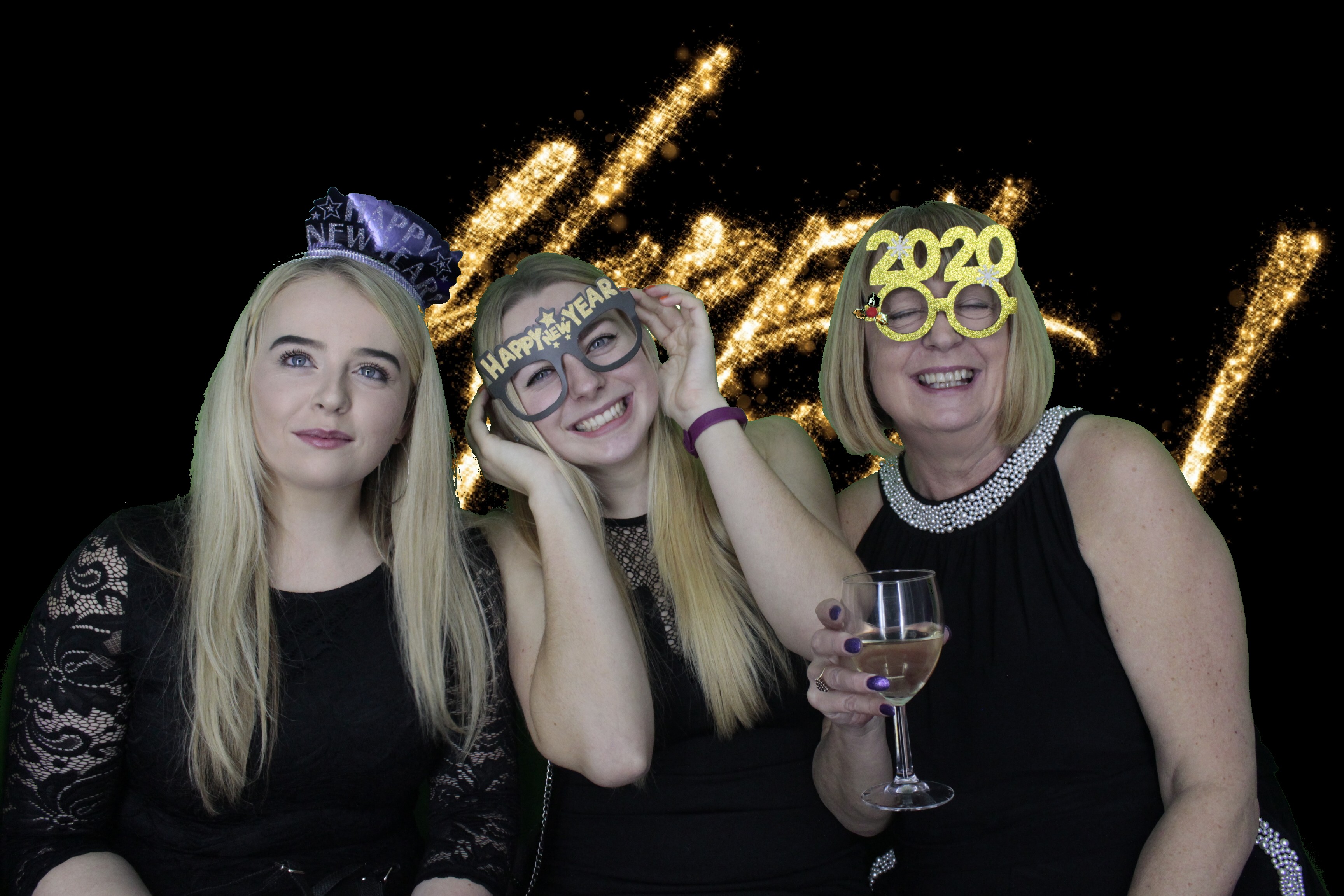 NYE Party | View more photos from the event at gallery.myphotoboothexperience.co.uk/u/MyPhotoBoothExperienceLtd/NYE-Party